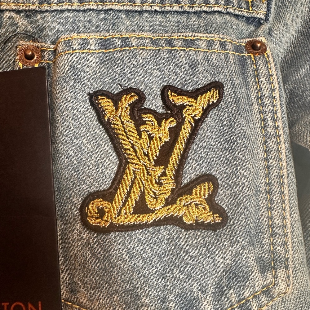 LV Light Blue Short Denim Jacket - Picture 5 of 10